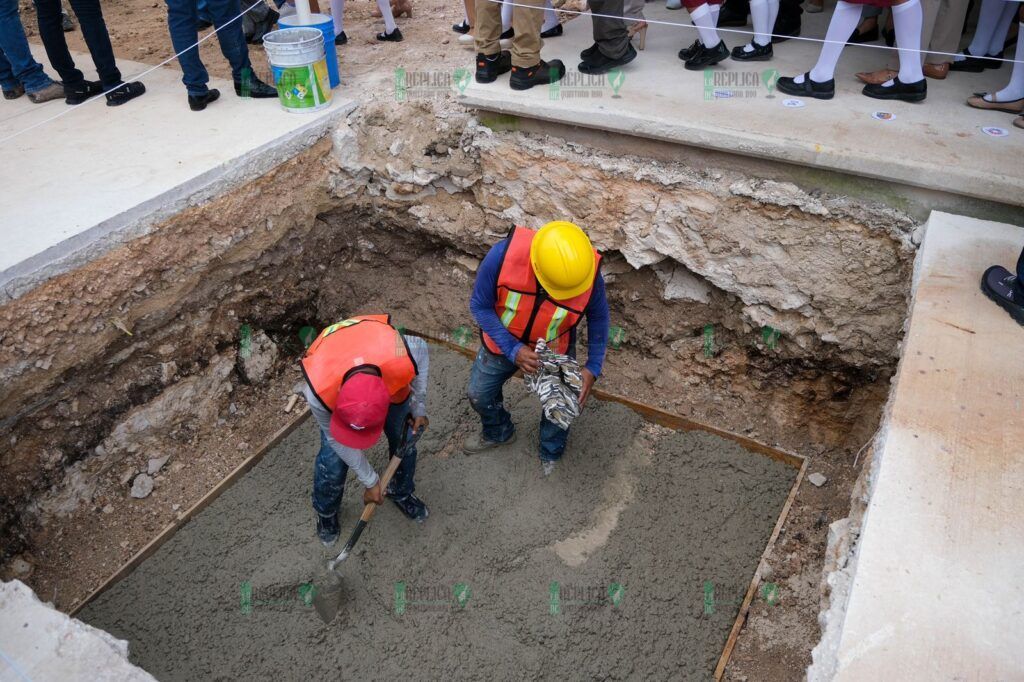 Inicia Mara Lezama construcción de domo en Primaria “Ermilo Abreu Gómez” en Benito Juárez para bienestar de alumnas y alumnos