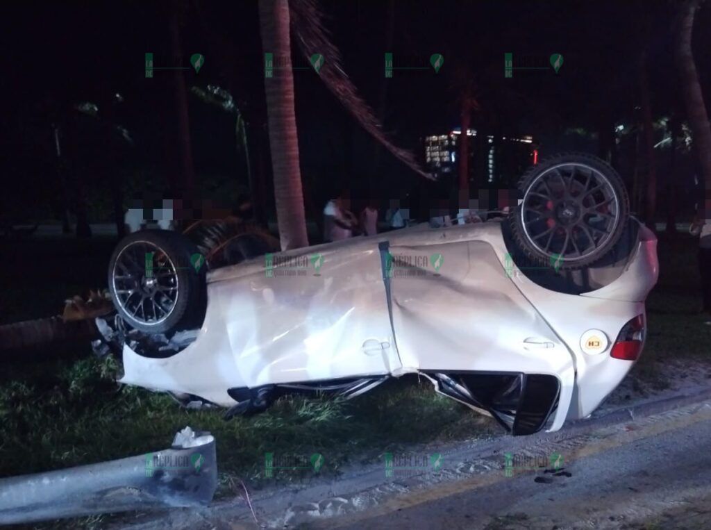 Deja dos muertos aparatoso accidente vehicular en la Zona Hotelera de Cancún