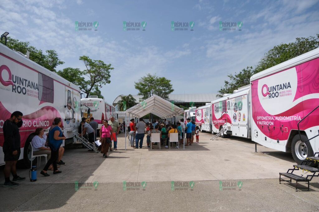 Constata Mara Lezama atención oportuna y de calidad en las caravanas “Salud para Tod@s en Tulum