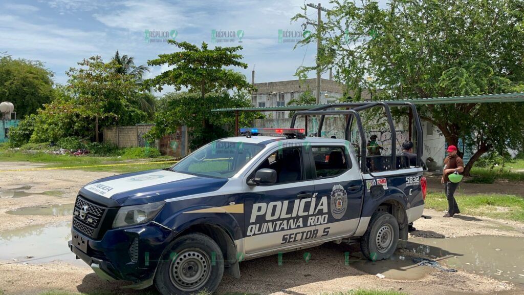 Encuentran un cuerpo ensabanado en el parque 'Candelario Lira' de Cancún