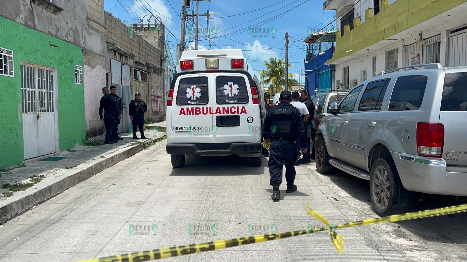 Sicarios balean a taxista y su hijo, cerca del Mercado 28 de Cancún