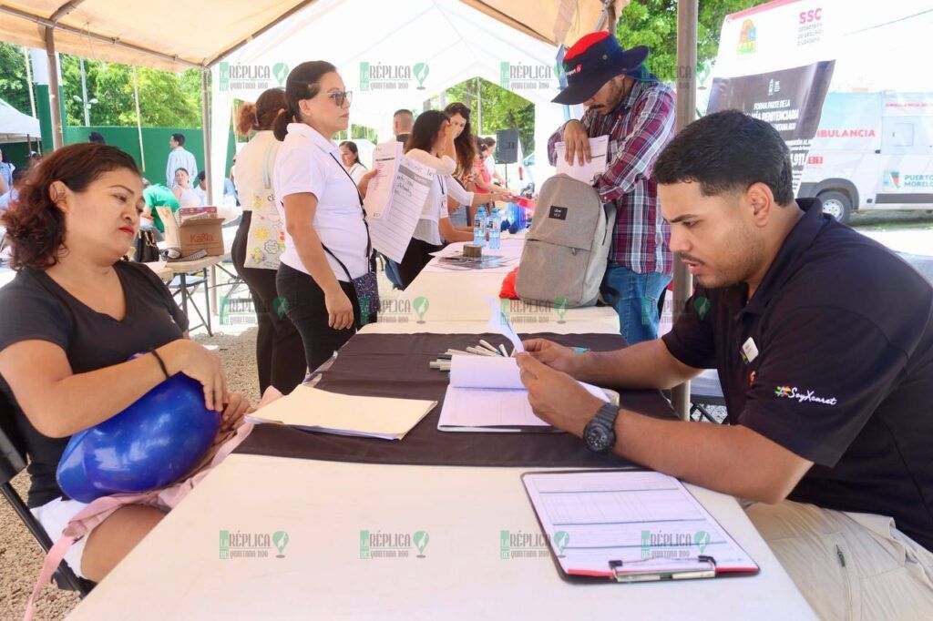 Organizan en Puerto Morelos la Feria del Empleo Estatal, “Empléate en tu Colonia”