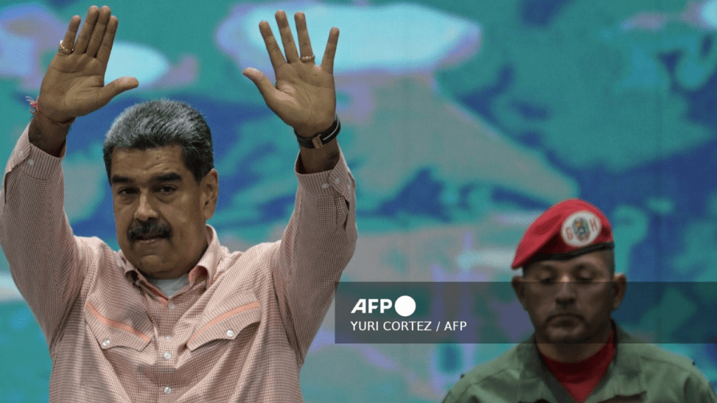 Maduro se disculpa por negar ingreso a políticos extranjeros para observar elecciones