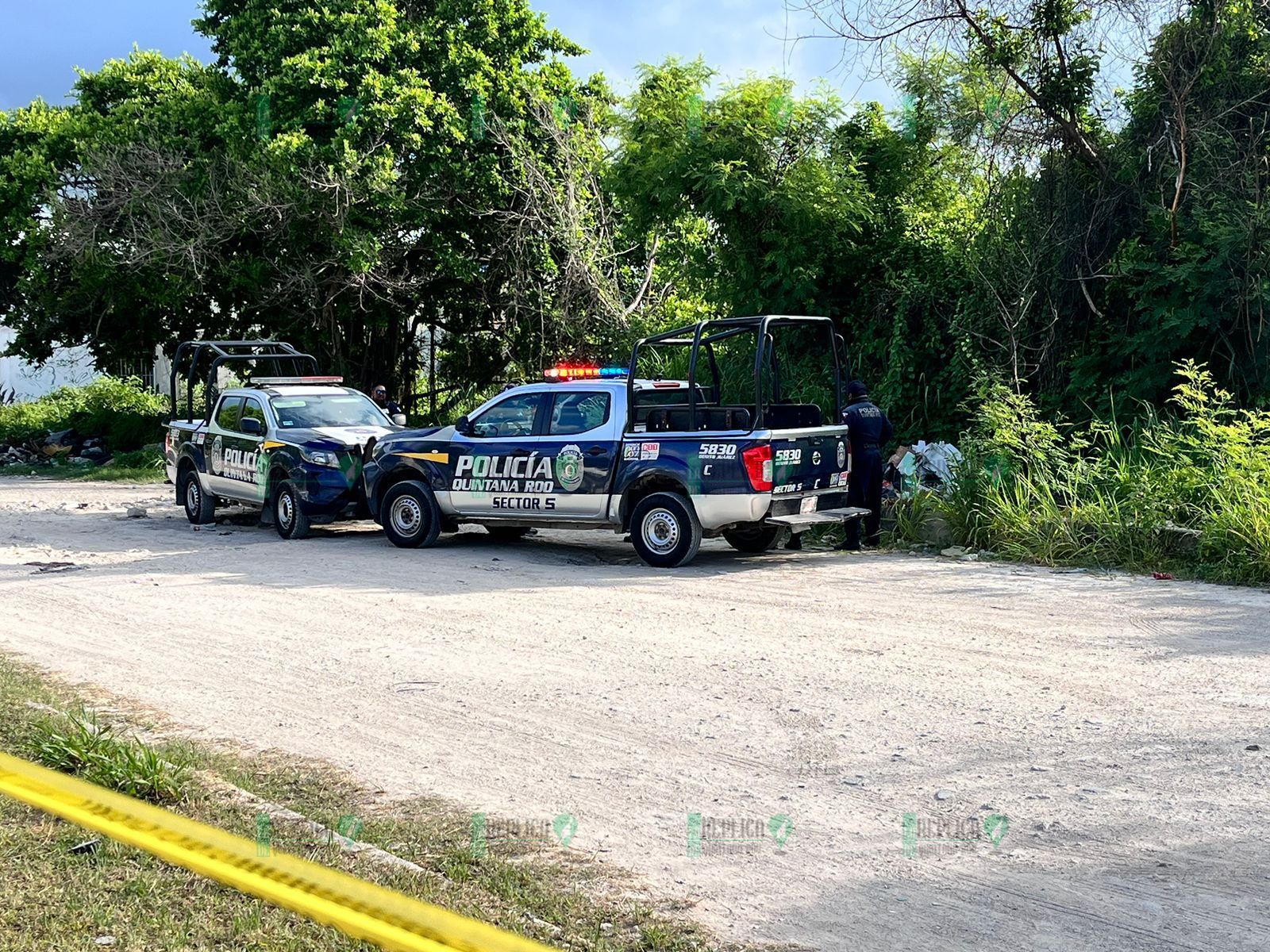 Abandonan un cuerpo embolsado en la Región 247 de Cancún