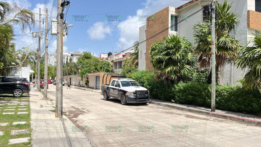 Estalla balacera en el centro de Cancún, tras intento de asalto en casa de cambio; hay dos detenidos