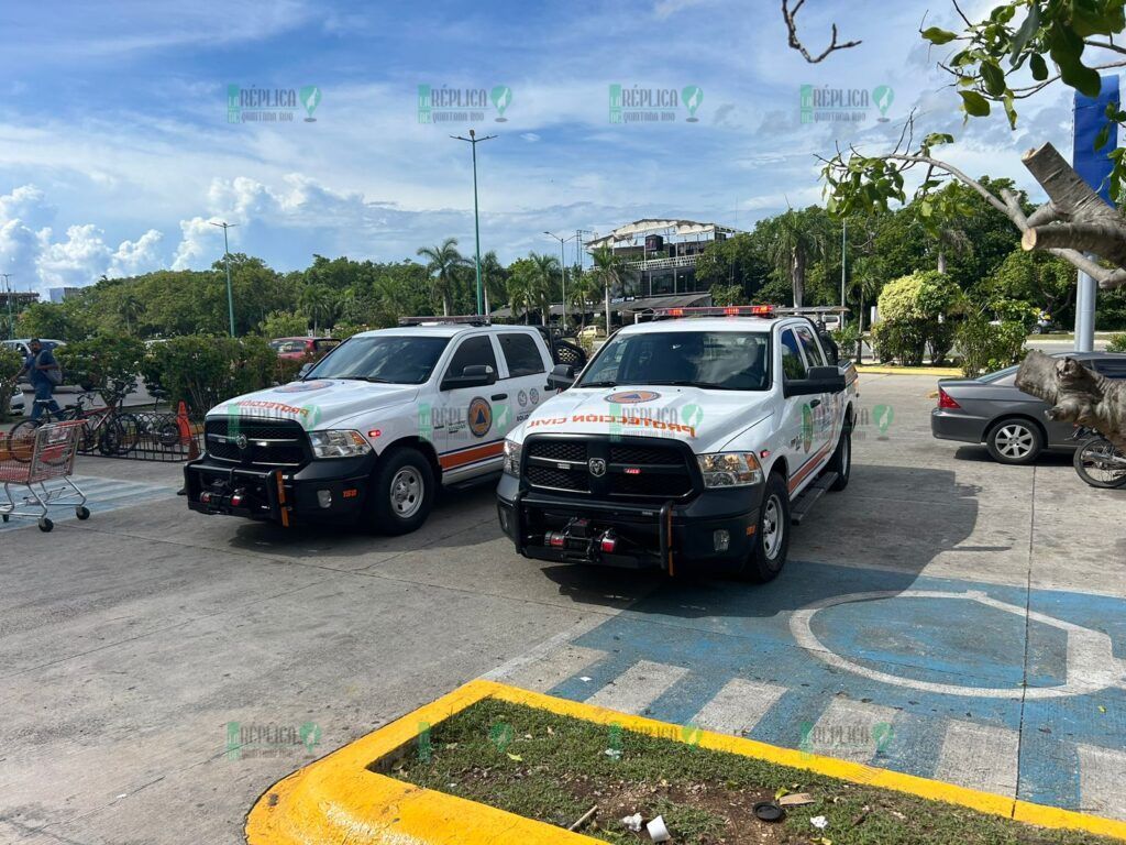 Desalojan Chedraui por un 'flamazo' en el área de la panadería, en Playa del Carmen