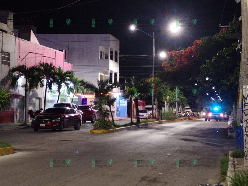 Deja tres lesionados ataque armado contra bar de Playa del Carmen