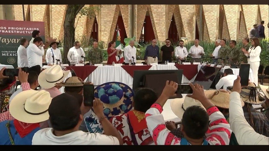 Foto: captura de pantalla/ Claudia Sheinbaum, López Obrador comentó desde la Casa de las Artesanías de Tepic, Nayarit