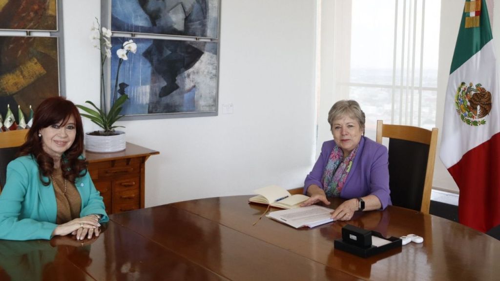 Expresidenta de Argentina se reúne con la canciller Alicia Bárcena