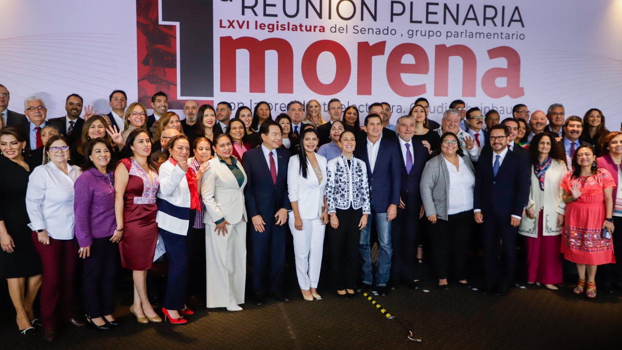 Foto: Miguel Marínez/ Reunión Plenaria de Senadores Electos de MORENA