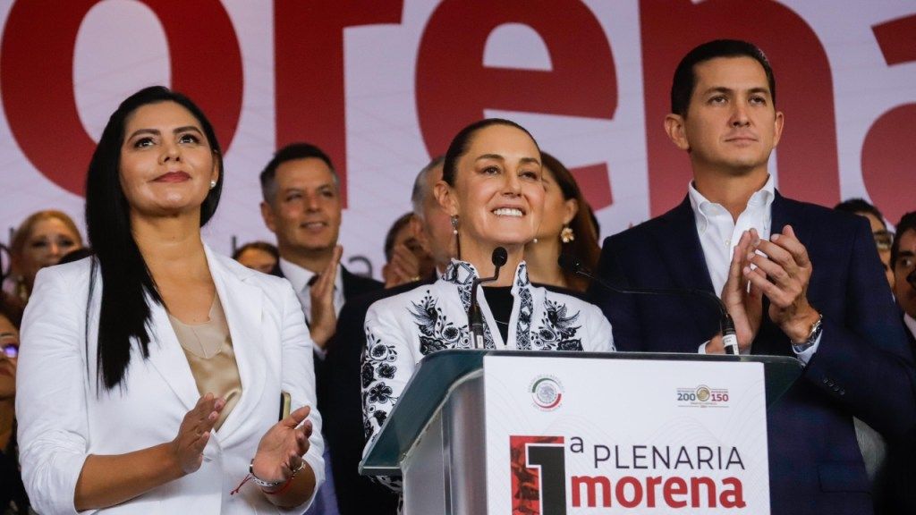 Foto: Miguel Martínez/ José Sabino y Araceli Saucedo, se integran como senadores de Morena