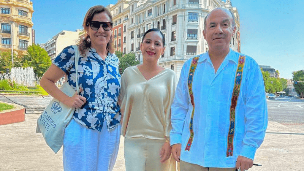 Sandra Cuevas - Felipe Calderón