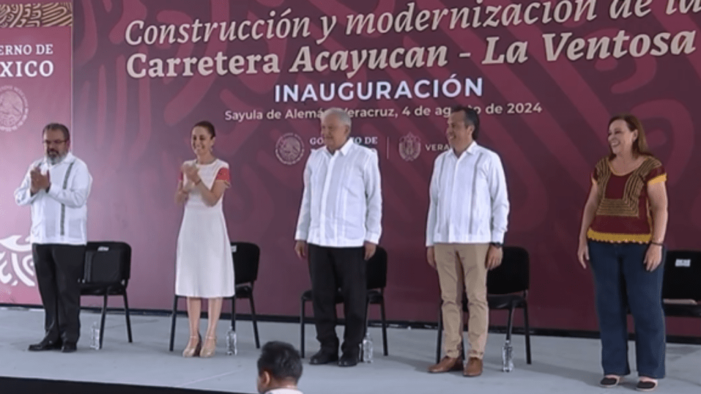 AMLO - Sheinbaum 4T