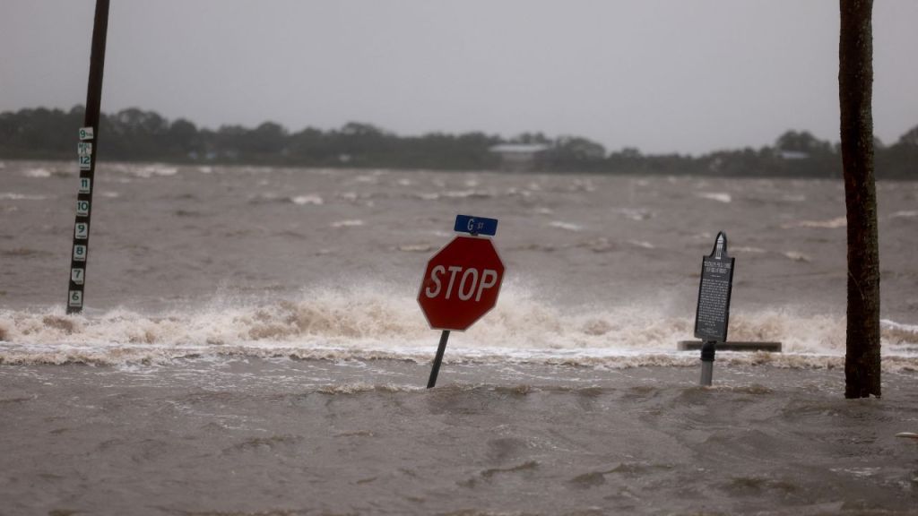 Tormenta tropical Debby se adentró en Georgia y amenaza con provocar "inundaciones catastróficas"