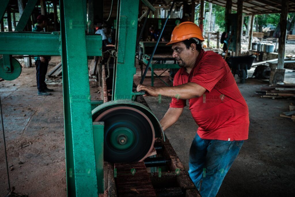 Con Quintana Roo consolidándose como líder nacional en la creación de empleo y el aumento de salarios, se fortalece la prosperidad compartida: Mara Lezama