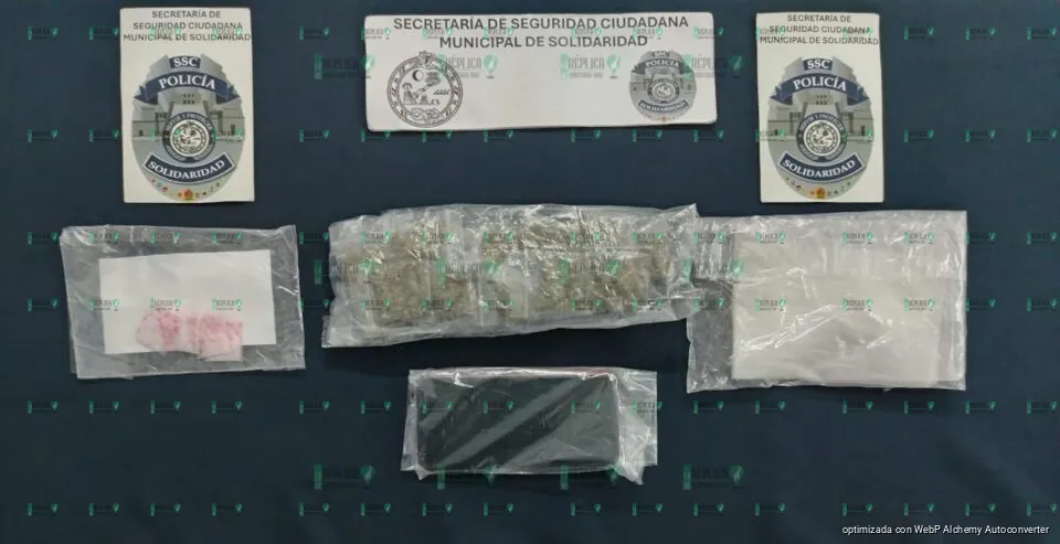 Policía Municipal de Solidaridad asegura 25 dosis de narcóticos en la colonia Colosio