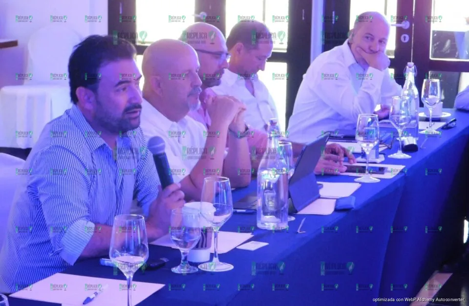 Hoteleros de la Riviera Maya reeligen a Toni Chaves al frente de la AHRM