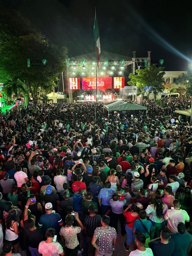 Más de 5 mil personas acompañaron al Presidente Municipal de Tulum, Diego Castañón Trejo