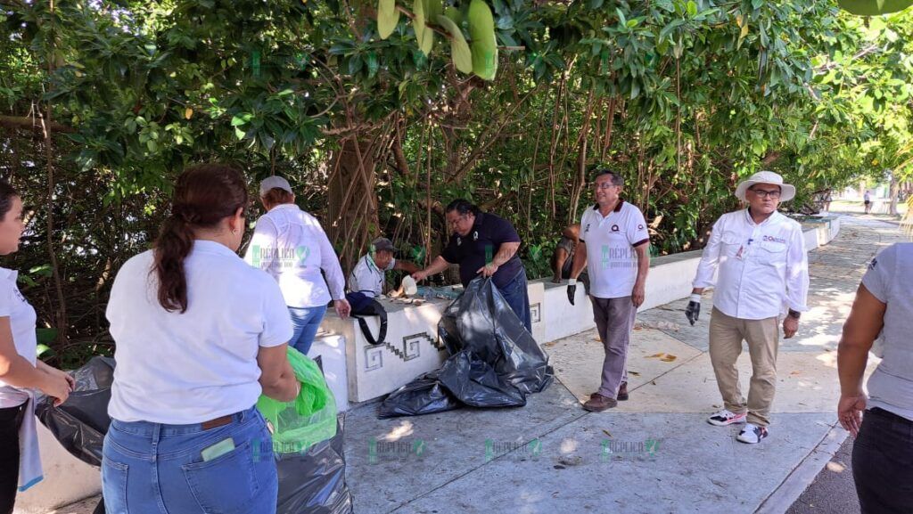 Gobierno del Estado, municipio y comunidad estudiantil unidos en la limpieza de playas: SEMA