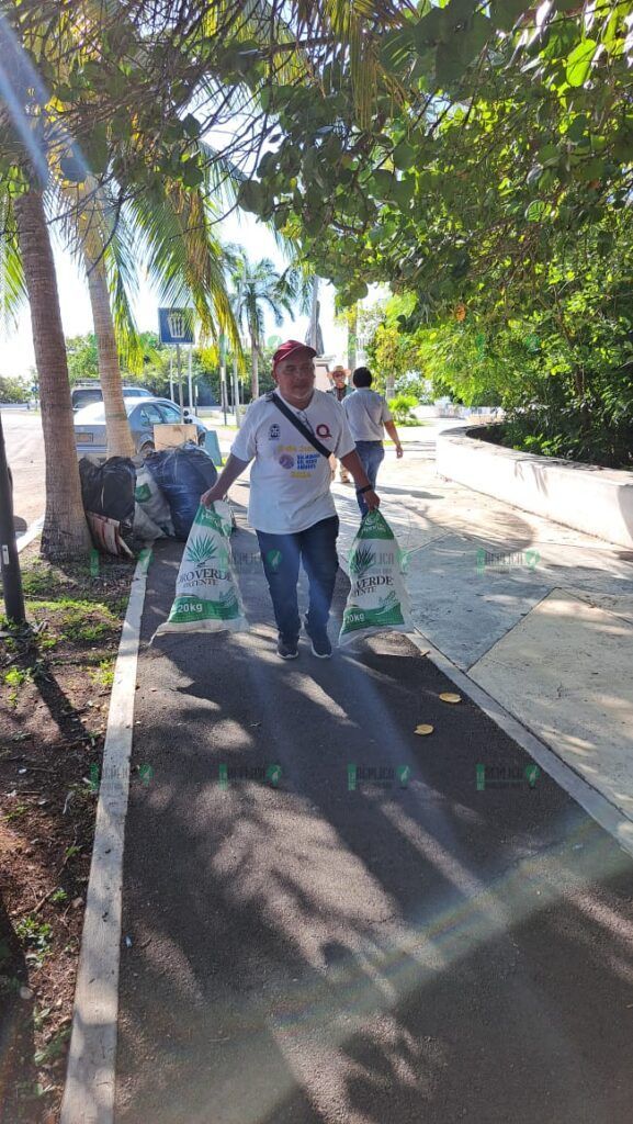 Gobierno del Estado, municipio y comunidad estudiantil unidos en la limpieza de playas: SEMA