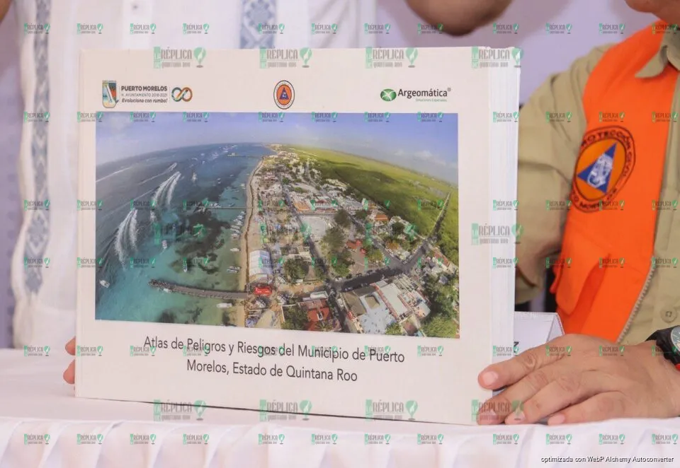 Protección civil de Puerto Morelos da puntual seguimiento a evolución de fenómeno hidrometeorológico en el Caribe
