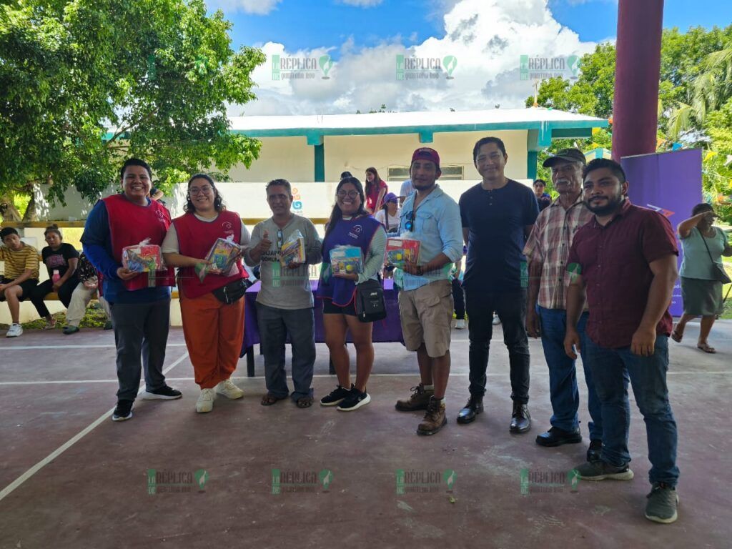 El IBANQROO, Fundación ADO y la Comunidad de Raudales, se suman al Día Internacional de Limpieza de Playas en el Santuario del Manatí