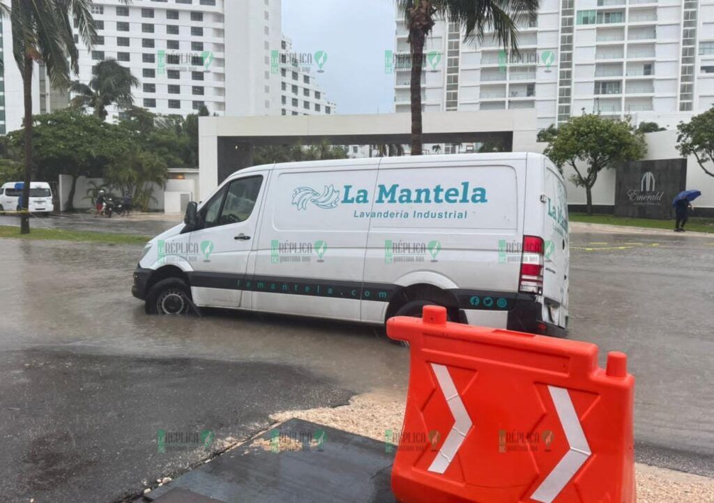 "Sufre" Zona Hotelera de Cancún severas inundaciones por huracán "Helene"