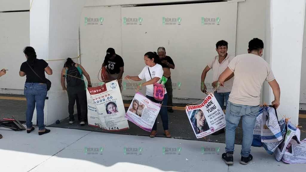 Protestan en Cancún, a 10 años del crimen de Ayotzinapa