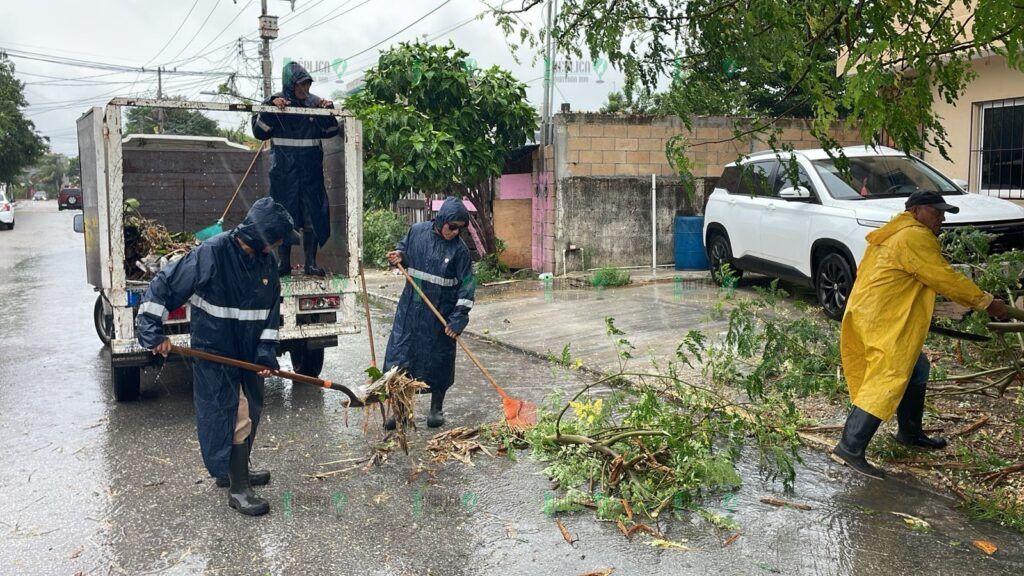 Pese a intensa lluvia y fuertes vientos provocados por “Helene”, reporta Puerto Morelos saldo blanco