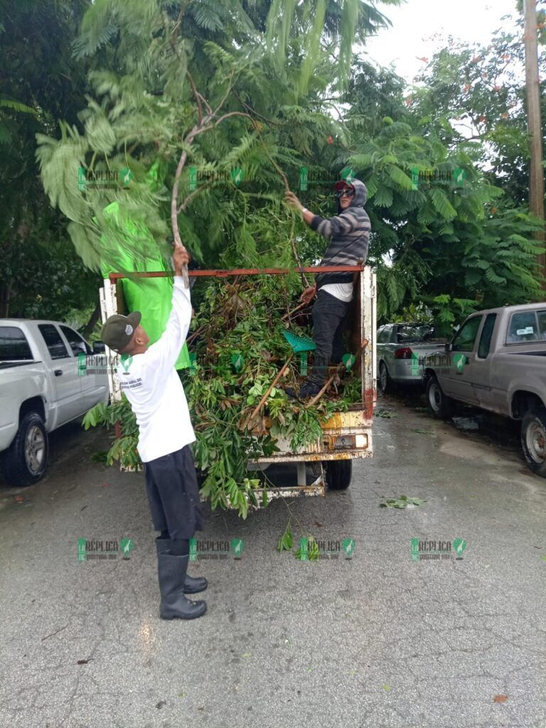 Pese a intensa lluvia y fuertes vientos provocados por “Helene”, reporta Puerto Morelos saldo blanco