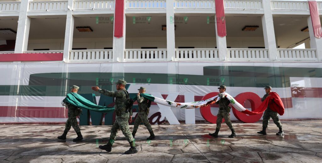 En Chetumal, autoridades conmemoraron el 259 aniversario del natalicio de don José María Morelos y Pavón