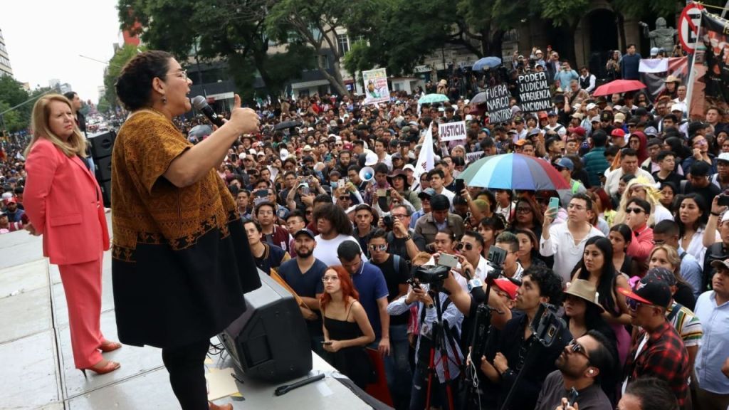 Debate. La llamada ministra del pueblo debe realizar un proyecto sobre si los ministros deben analizar violaciones al proceso del Legislativo