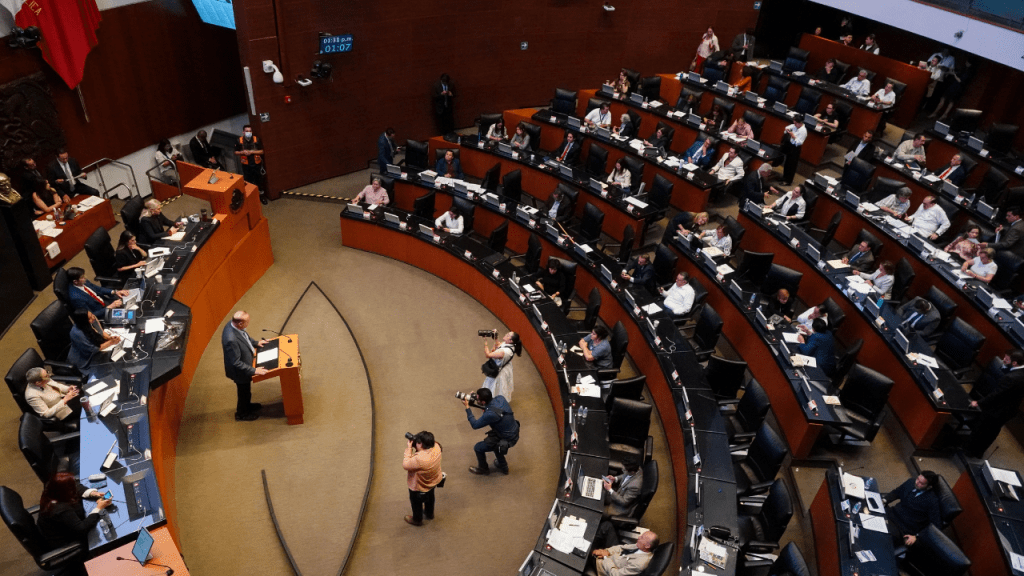 A días de que concluyan las campañas electorales, los diputados federales y senadores de Morena decidieron bajar la cortina y no presentar ninguna iniciativa durante la sesión de la Comisión Permanente