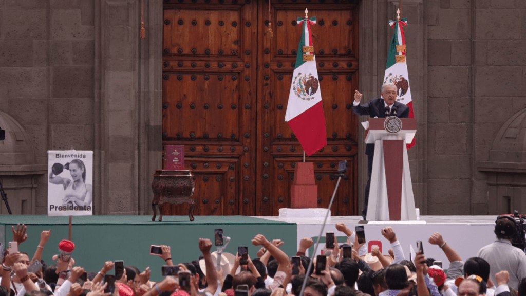 AMLO presumió la baja de la incidencia de la mayoría delitos en su sexenio y señaló que en el país no existe un “narcoestado”.