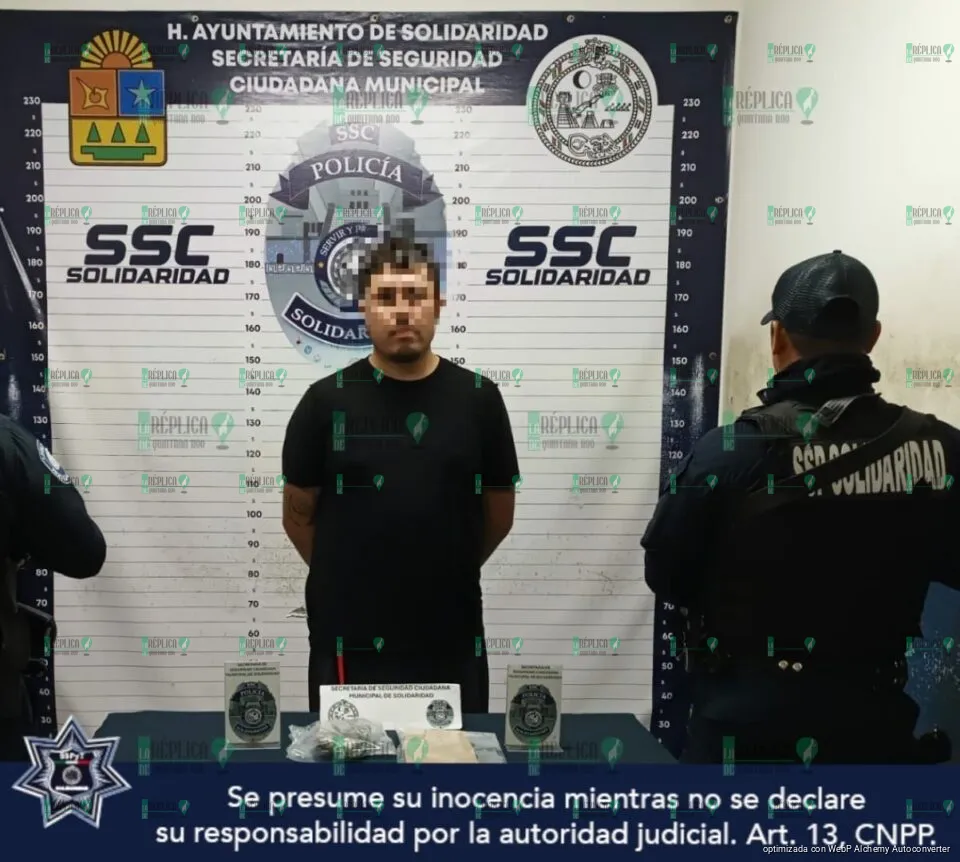 Policía Municipal de Solidaridad detiene a un individuo con presuntos narcóticos durante operativo de vigilancia