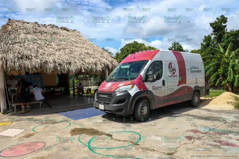 Avanzan con éxito las Caravanas de Unidades Móviles del IMOVEQROO