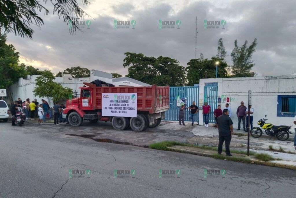 Trabajadores de Aguakan bloquearon la mañana de este viernes las instalaciones