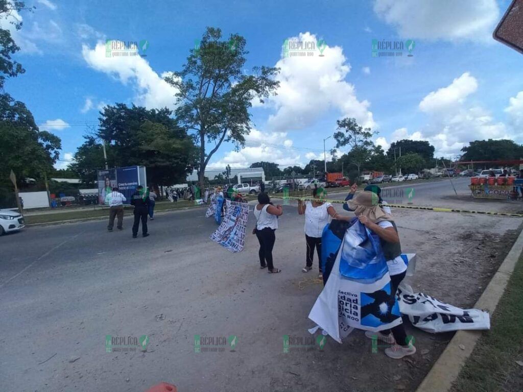 Bloquean entrada a Chetumal para exigir a FGE resultados por casos de desaparecidos