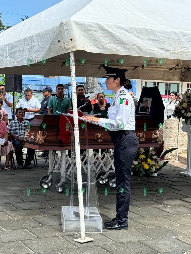 Realizan homenaje póstumo a policía que fue ejecutado en Felipe Carrillo Puerto