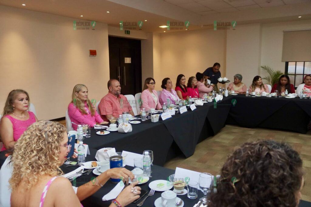 Piden a mujeres empresarias seguir trabajando unidas en la construcción de un mejor futuro para Puerto Morelos