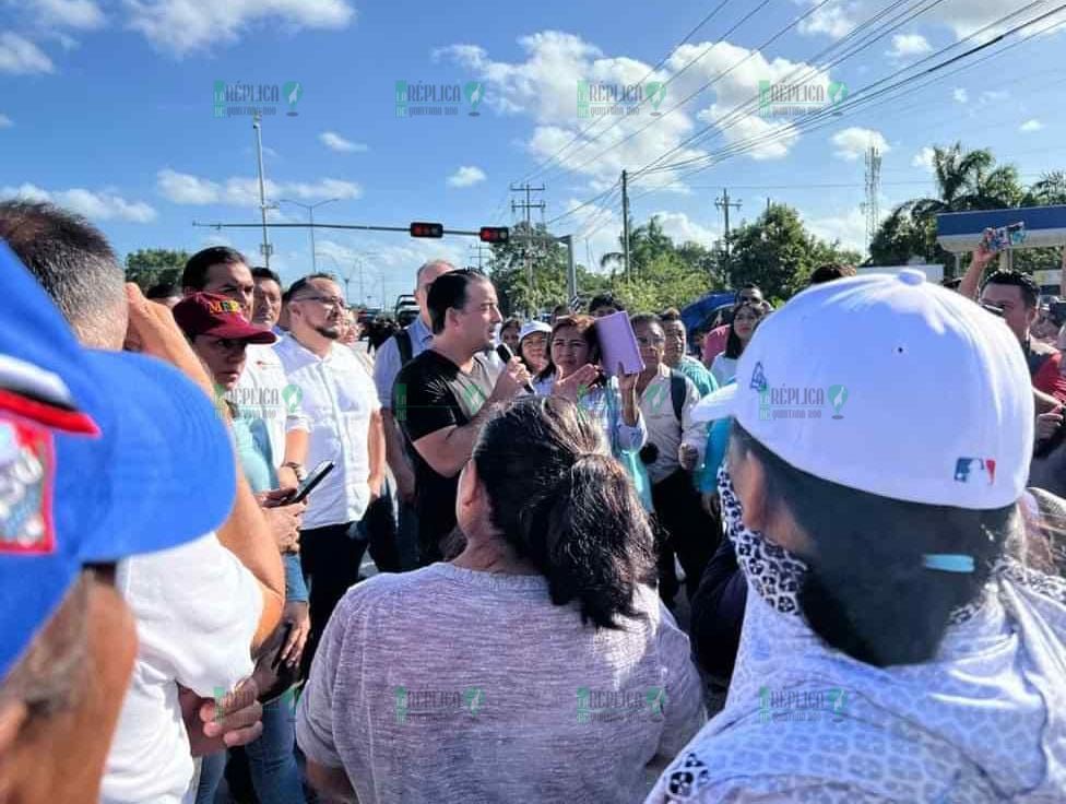 Mantienen bloqueo parcial en la avenida López Portillo, ante falta de acuerdos