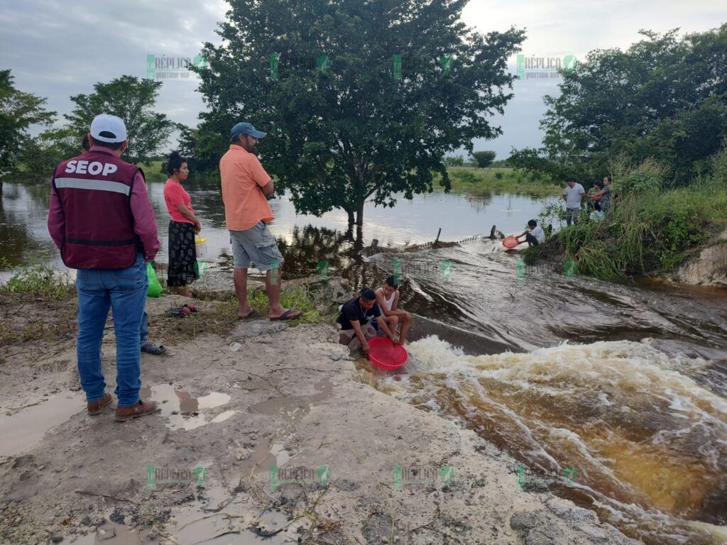 Afectadas al menos 30 comunidades por escurrimientos pluviales en Quintana Roo