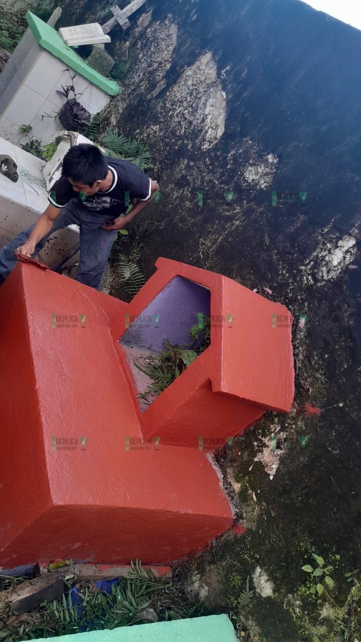 Los panteones de Puerto Morelos y Leona Vicario, prácticamente listos para los días de muertos