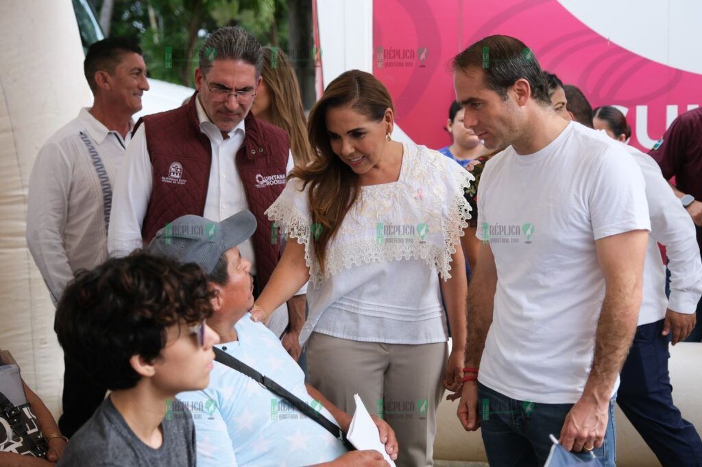 Recorre y supervisa Mara Lezama la atención que se da a las personas en la caravana Salud para Tod@s en Tulum