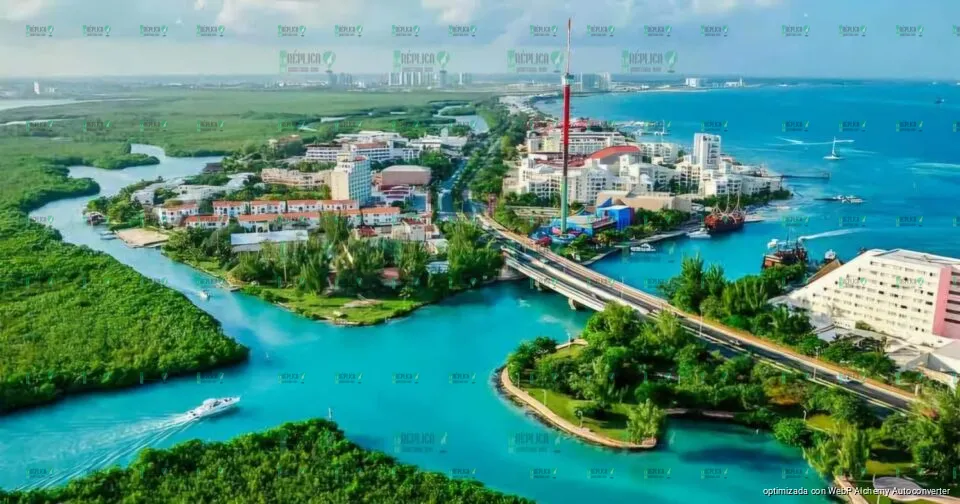 Abre Semarnat consulta pública para controvertido muelle en Cancún