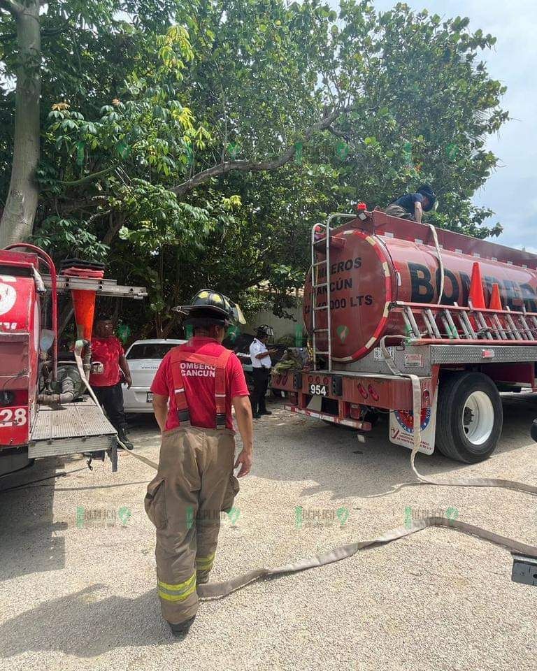 Rescatan a dos niños de una cuartería en llamas en Bonfil