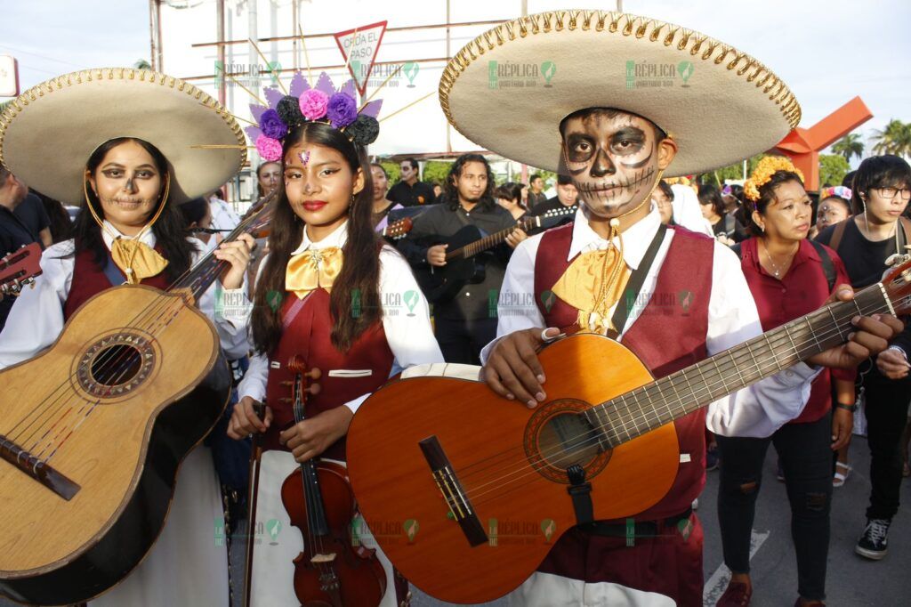 Quintana Roo presentó su riqueza cultural y tradiciones de Janal Pixan en todo el estado