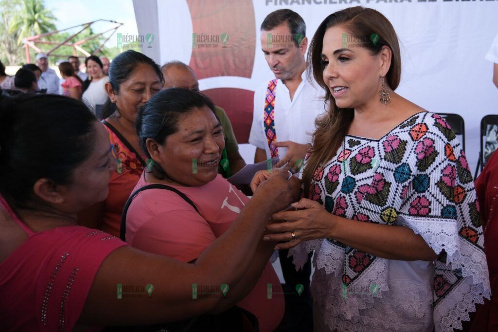 Quintana Roo, primer estado donde se presenta el Apoyo Financiero a Mujeres Indígenas y Afromexicanas Artesanas por parte de FINABIEN