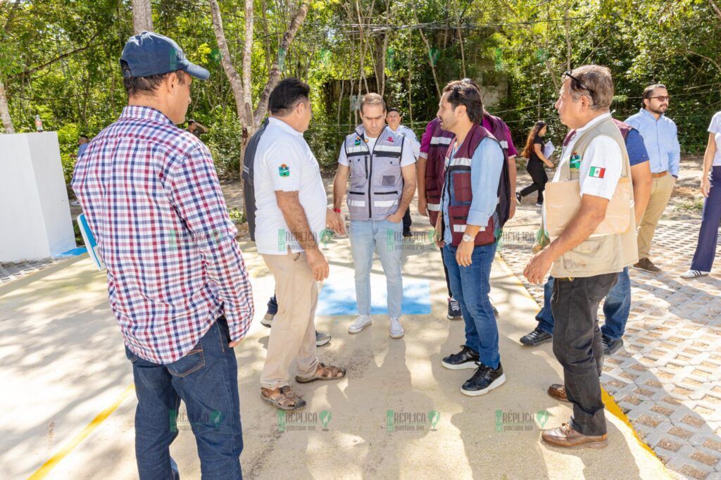 Diego Castañón supervisa nuevas casas de salud en Chemuyil, Macario Gómez y Manuel Antonio Ay