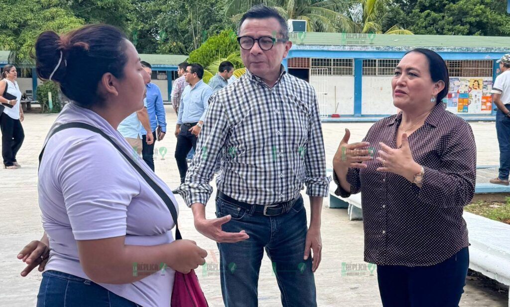 Fortalece SEQ el desarrollo integral con cursos sobre derechos humanos y dignidad para docentes, alumnos y padres de familia